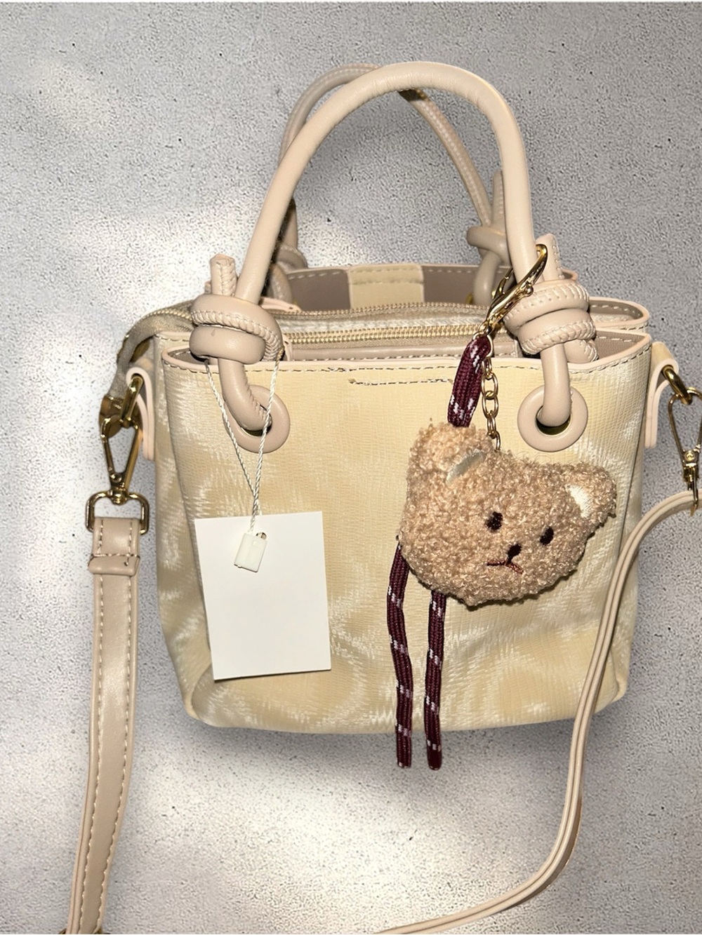 Yellow Tote Crossbody with Teddy Charm, very spacious 🌻